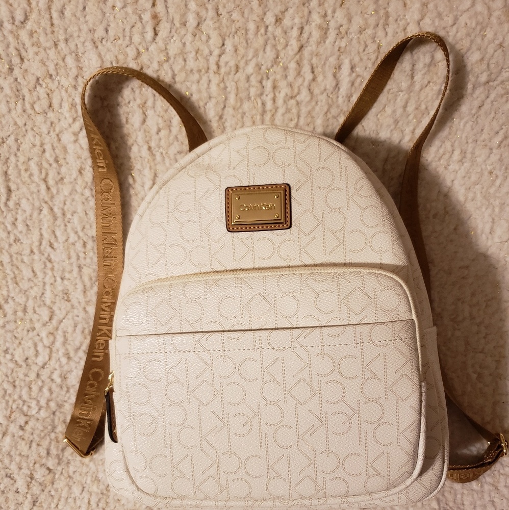Backpack - Picture 2 of 2